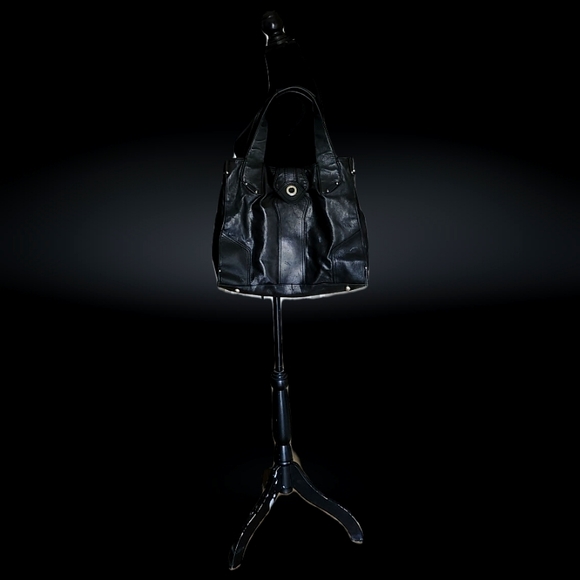 #P2 Perlina Genuine Leather Black Shoulder Bag - Picture 6 of 15